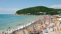 Центральный пляж в Джугбе