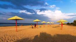 Пляж в поселке Пересыпь