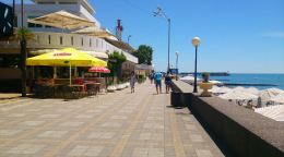 Центральная набережная Адлера