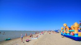 Центральный пляж в Ейске