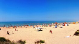 Центральный пляж в Джемете